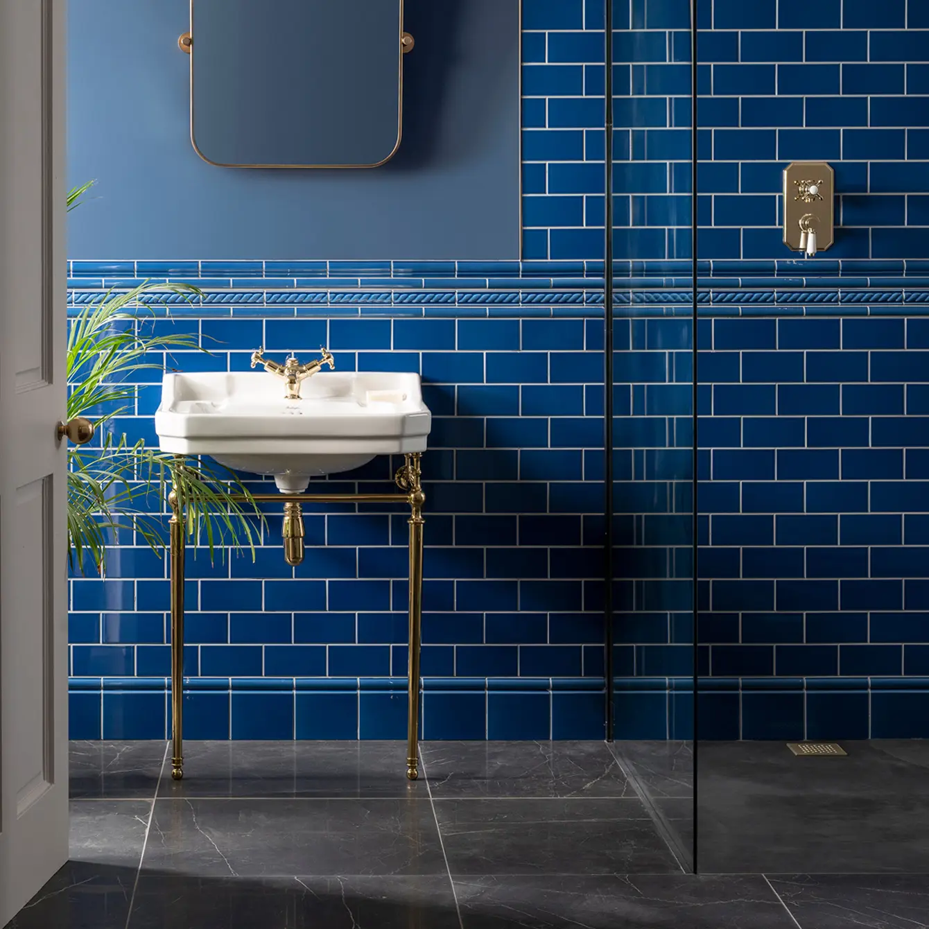 artworksfieldtileGWB9000RS - Cavtiles Windsor Blue